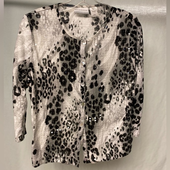 Alfred & Dunner Women’s Button Up Shirt - Picture 3 of 3